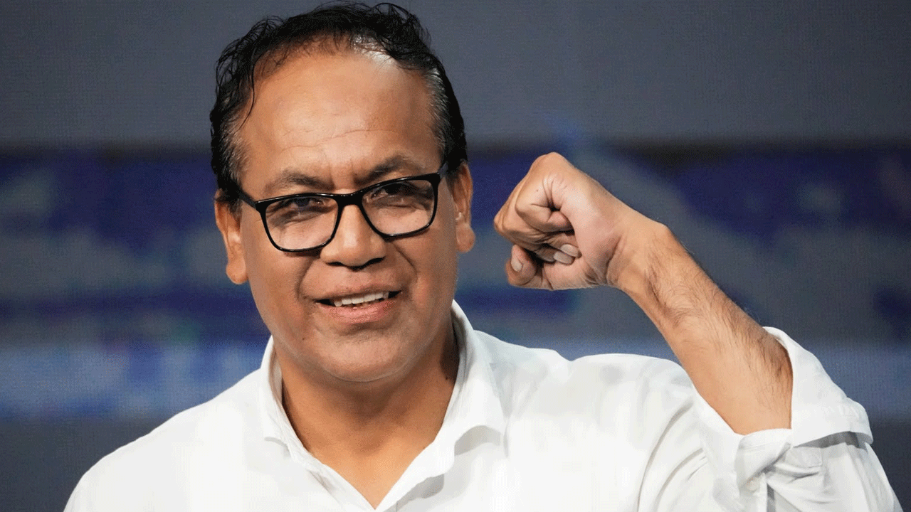 Roberto Sánchez toma ventaja y se perfila para la segunda vuelta electoral